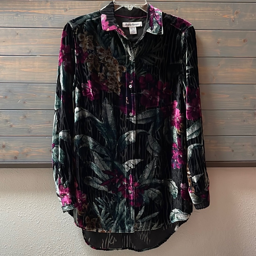 Tommy Bahama Velvet Button Down